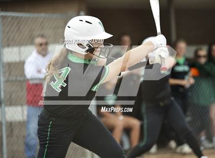 Thumbnail 3 in Guerin Catholic vs Yorktown (IHSAA Sectional Championship) photogallery.