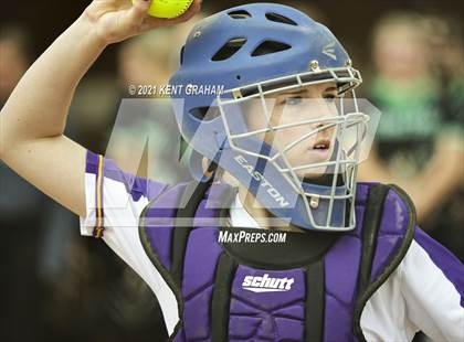 Thumbnail 3 in Guerin Catholic vs Yorktown (IHSAA Sectional Championship) photogallery.