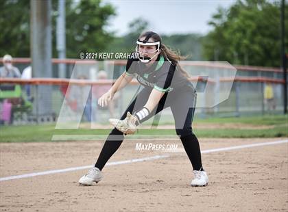 Thumbnail 3 in Guerin Catholic vs Yorktown (IHSAA Sectional Championship) photogallery.