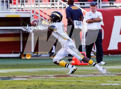 Thumbnail 2 in Wilcox vs Los Altos (Levi's Stadium Friday Night Series) photogallery.