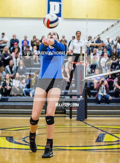 Thumbnail 3 in Courtland @ Loudoun County (VHSL 4A Regional) photogallery.