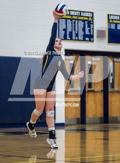 Thumbnail 3 in Courtland @ Loudoun County (VHSL 4A Regional) photogallery.