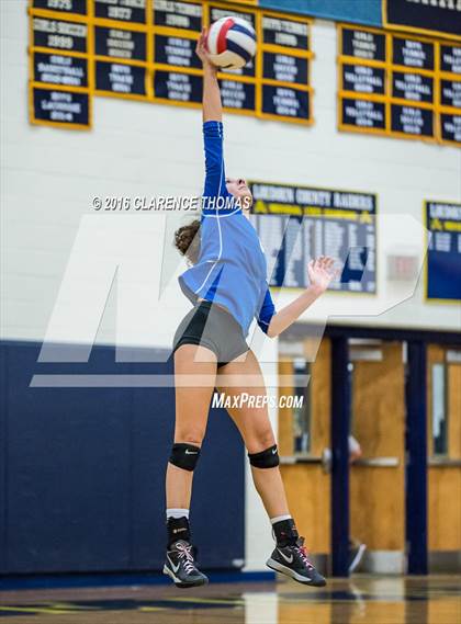 Thumbnail 3 in Courtland @ Loudoun County (VHSL 4A Regional) photogallery.