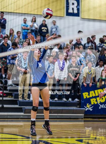 Thumbnail 3 in Courtland @ Loudoun County (VHSL 4A Regional) photogallery.