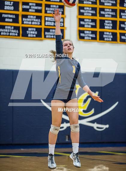 Thumbnail 1 in Courtland @ Loudoun County (VHSL 4A Regional) photogallery.