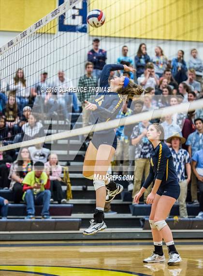Thumbnail 1 in Courtland @ Loudoun County (VHSL 4A Regional) photogallery.