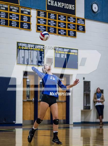 Thumbnail 3 in Courtland @ Loudoun County (VHSL 4A Regional) photogallery.