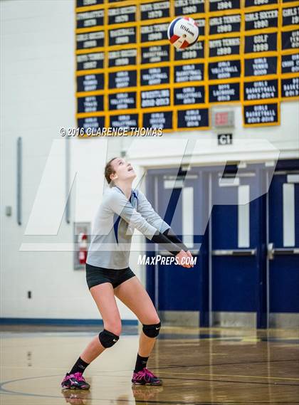 Thumbnail 2 in Courtland @ Loudoun County (VHSL 4A Regional) photogallery.