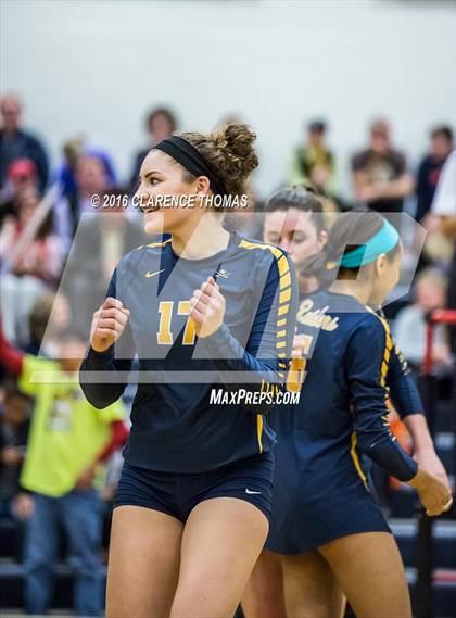 Thumbnail 1 in Courtland @ Loudoun County (VHSL 4A Regional) photogallery.