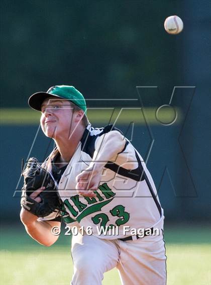 Thumbnail 1 in Franklin County vs. Blessed Trinity (GHSA 3A Quarterfinal)  photogallery.