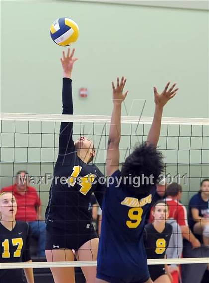 Thumbnail 2 in Inderkum vs. Del Oro (Lady Rams Classic) photogallery.