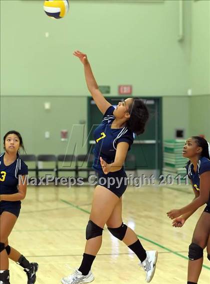 Thumbnail 3 in Inderkum vs. Del Oro (Lady Rams Classic) photogallery.