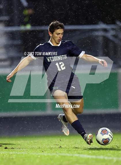 Thumbnail 2 in Myers Park @ Weddington (NCHSAA 4A Quarterfinal) photogallery.