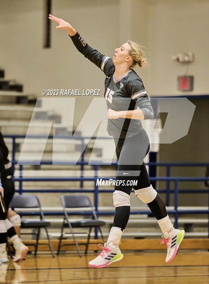 Thumbnail 1 in Randle vs. Galena Park photogallery.