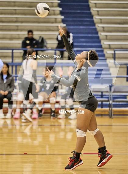 Thumbnail 2 in Randle vs. Galena Park photogallery.