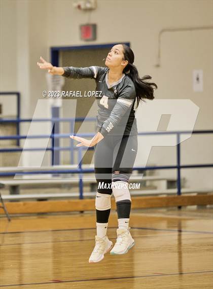 Thumbnail 1 in Randle vs. Galena Park photogallery.