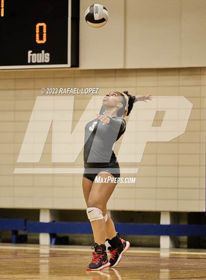 Thumbnail 3 in Randle vs. Galena Park photogallery.