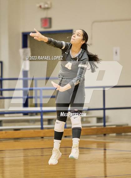 Thumbnail 3 in Randle vs. Galena Park photogallery.