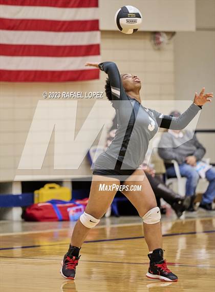 Thumbnail 2 in Randle vs. Galena Park photogallery.