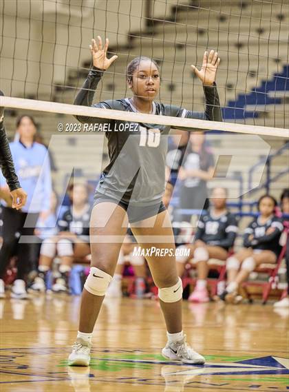 Thumbnail 3 in Randle vs. Galena Park photogallery.