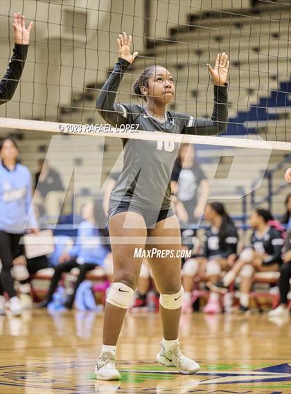 Thumbnail 1 in Randle vs. Galena Park photogallery.
