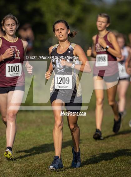 Thumbnail 2 in Fleet Feet Relays photogallery.