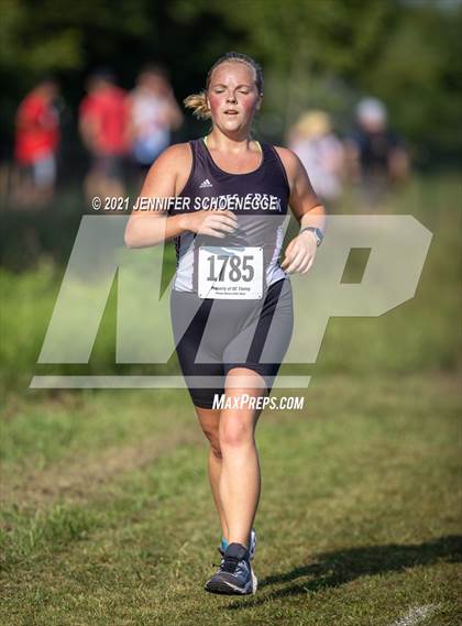 Thumbnail 3 in Fleet Feet Relays photogallery.