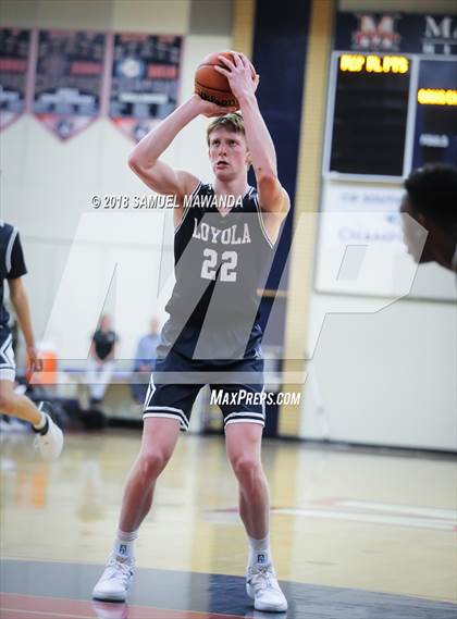 Thumbnail 2 in Oaks Christian vs Loyola HS (17th Annual Rose City Round Ball Classic) photogallery.