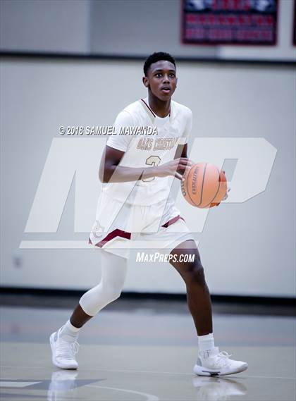 Thumbnail 2 in Oaks Christian vs Loyola HS (17th Annual Rose City Round Ball Classic) photogallery.