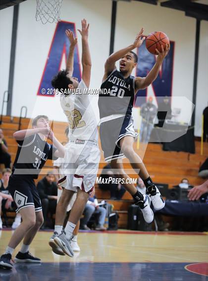 Thumbnail 3 in Oaks Christian vs Loyola HS (17th Annual Rose City Round Ball Classic) photogallery.