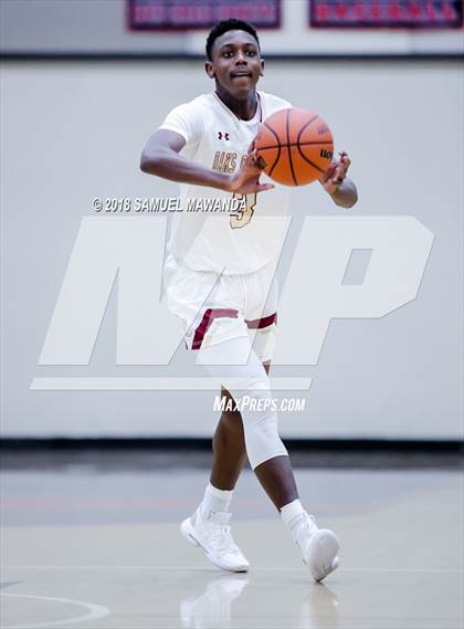 Thumbnail 1 in Oaks Christian vs Loyola HS (17th Annual Rose City Round Ball Classic) photogallery.