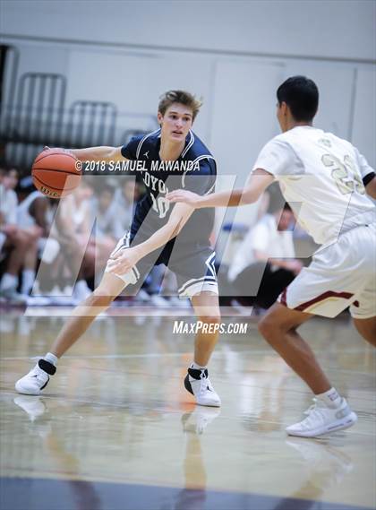 Thumbnail 3 in Oaks Christian vs Loyola HS (17th Annual Rose City Round Ball Classic) photogallery.