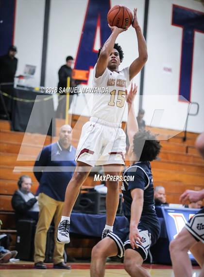 Thumbnail 3 in Oaks Christian vs Loyola HS (17th Annual Rose City Round Ball Classic) photogallery.