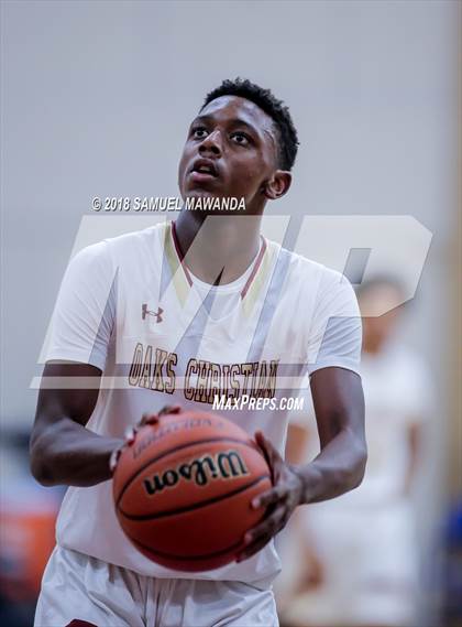 Thumbnail 2 in Oaks Christian vs Loyola HS (17th Annual Rose City Round Ball Classic) photogallery.