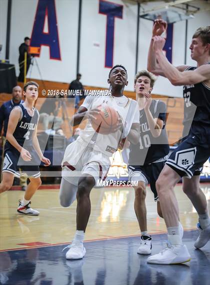 Thumbnail 3 in Oaks Christian vs Loyola HS (17th Annual Rose City Round Ball Classic) photogallery.