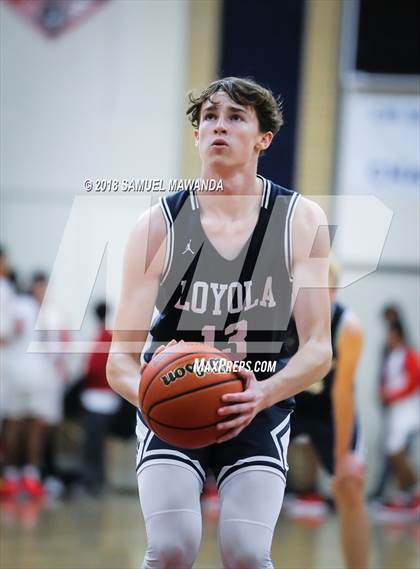 Thumbnail 3 in Oaks Christian vs Loyola HS (17th Annual Rose City Round Ball Classic) photogallery.