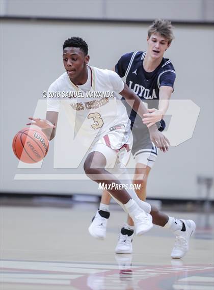 Thumbnail 2 in Oaks Christian vs Loyola HS (17th Annual Rose City Round Ball Classic) photogallery.