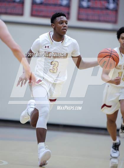 Thumbnail 3 in Oaks Christian vs Loyola HS (17th Annual Rose City Round Ball Classic) photogallery.