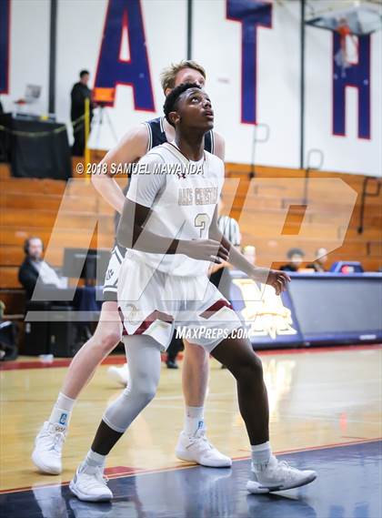Thumbnail 3 in Oaks Christian vs Loyola HS (17th Annual Rose City Round Ball Classic) photogallery.