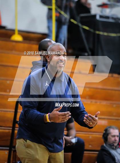 Thumbnail 3 in Oaks Christian vs Loyola HS (17th Annual Rose City Round Ball Classic) photogallery.