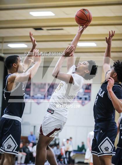 Thumbnail 1 in Oaks Christian vs Loyola HS (17th Annual Rose City Round Ball Classic) photogallery.