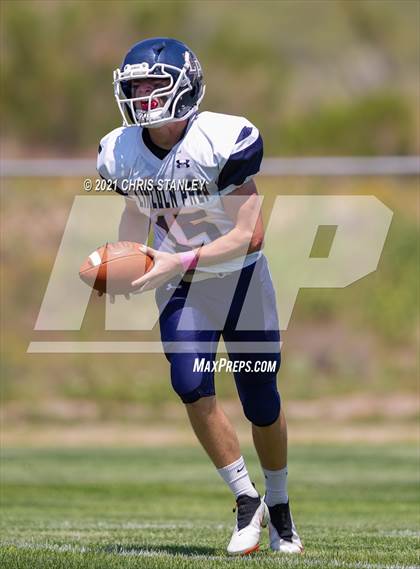 Thumbnail 3 in Lincoln Prep @ Mayer photogallery.