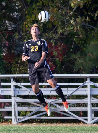 Thumbnail 3 in Commack vs William Floyd photogallery.