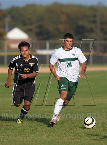 Thumbnail 2 in Commack vs William Floyd photogallery.