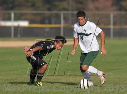 Thumbnail 2 in Commack vs William Floyd photogallery.