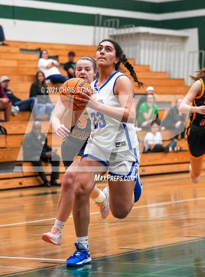Thumbnail 3 in Seattle Prep vs. Olmsted Falls (Cactus Jam Tournament) photogallery.
