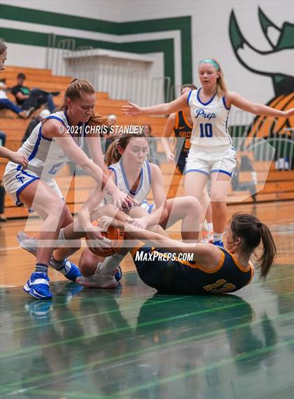 Thumbnail 1 in Seattle Prep vs. Olmsted Falls (Cactus Jam Tournament) photogallery.