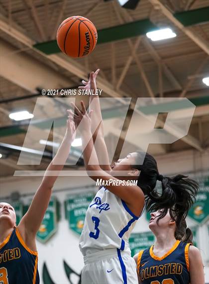 Thumbnail 2 in Seattle Prep vs. Olmsted Falls (Cactus Jam Tournament) photogallery.
