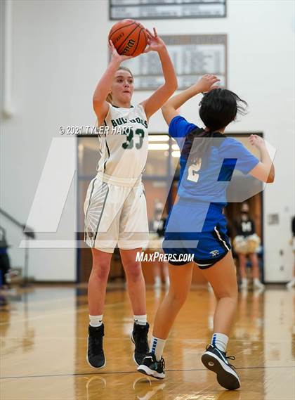 Thumbnail 1 in Frankfort vs. Monrovia (IHSAA 3A Sectional 1st Round)  photogallery.