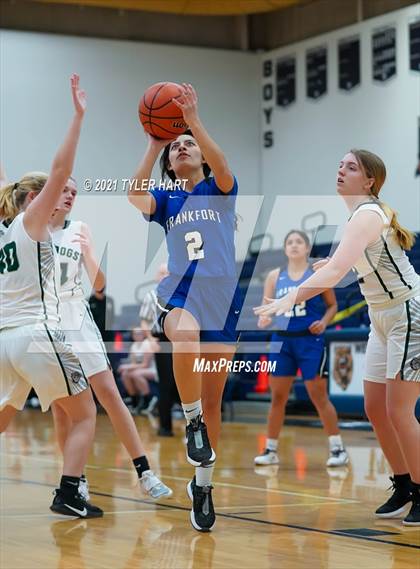 Thumbnail 2 in Frankfort vs. Monrovia (IHSAA 3A Sectional 1st Round)  photogallery.